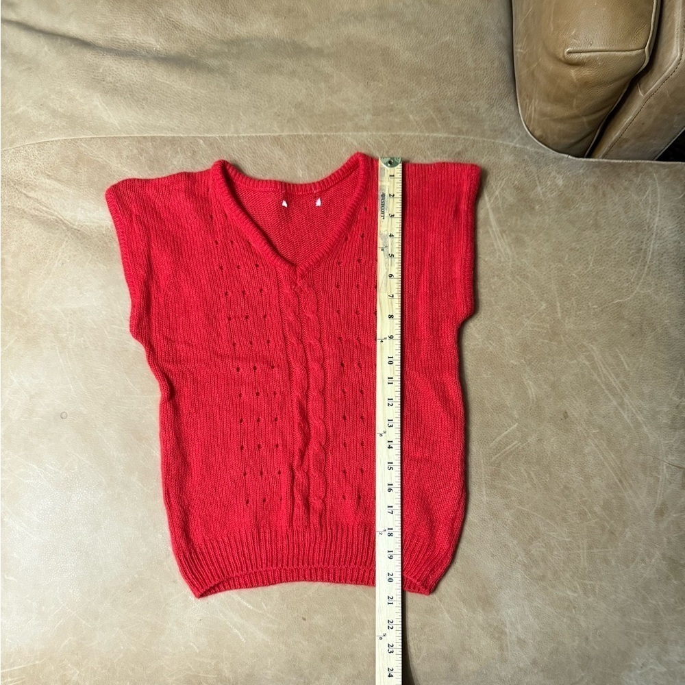 Vintage Women’s Red Sweater Vest Knitted Retro Size Small - Picture 2 of 4